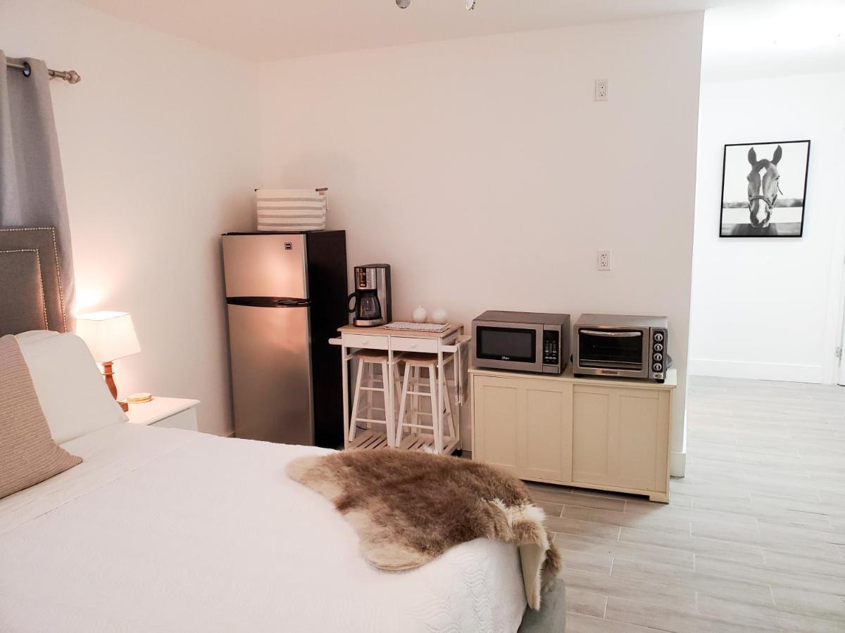 Stylish & Newly-Renovated Suites Near Las Olas ฟอร์ต ลอเดอร์เดล ภายนอก รูปภาพ